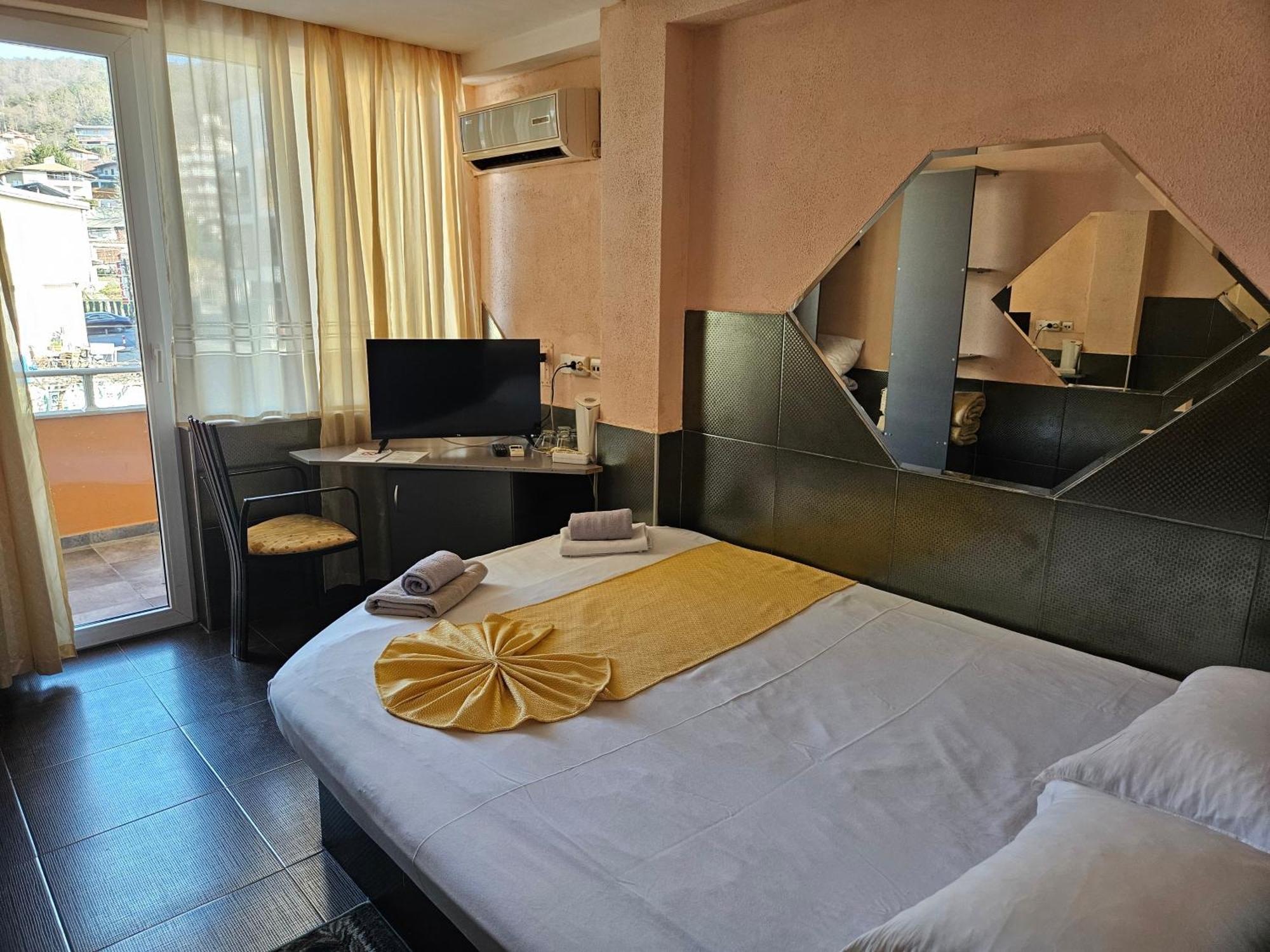 Paralax Hotel Varna Ngoại thất bức ảnh