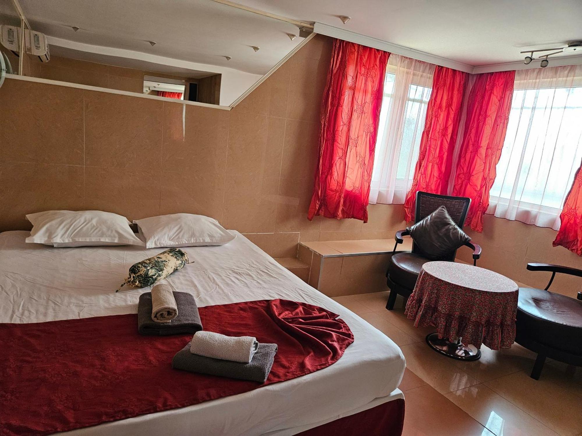 Paralax Hotel Varna Ngoại thất bức ảnh